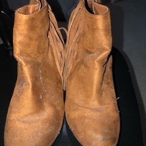 Booties with a small heel TORRID